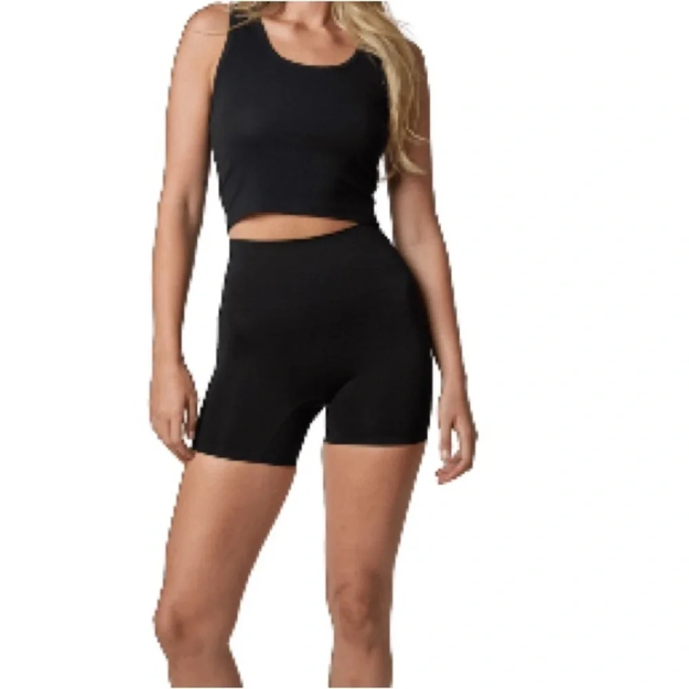 NEW Yummie Shaping Shorts Size S/M